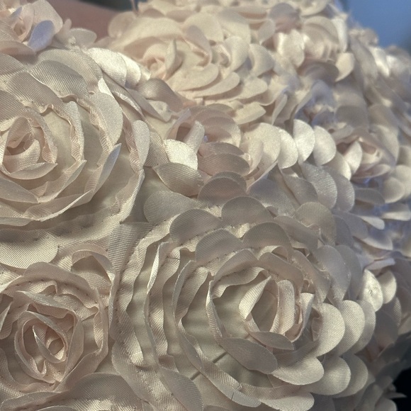 Handmade Heart Pillow 🩷 - Picture 4 of 5